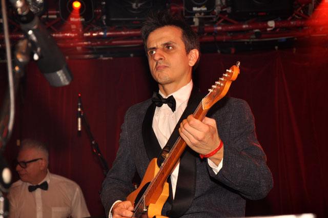 min 2011 12 10 cabaret sauvage 459